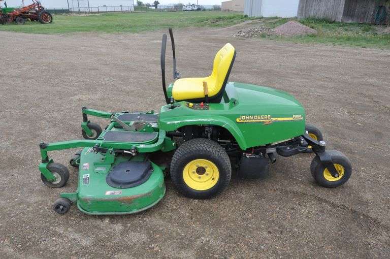 JD F680 Front Mount Zero Turn Mower Peterson Land & Auction LLC