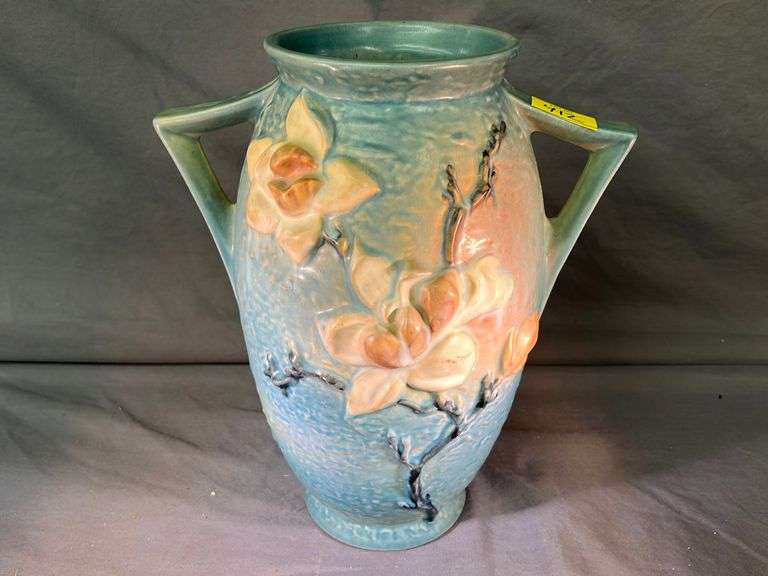 1943 Roseville Floor Vase Peterson Land & Auction LLC