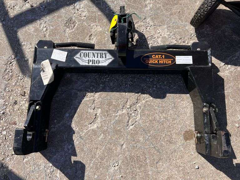 Country Pro Quick Hitch Property Peddler