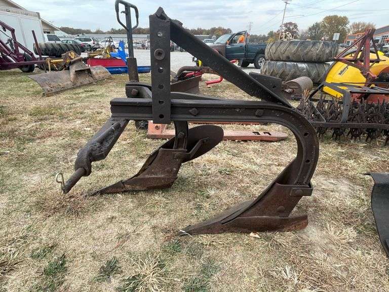2 Bottom Plow Property Peddler