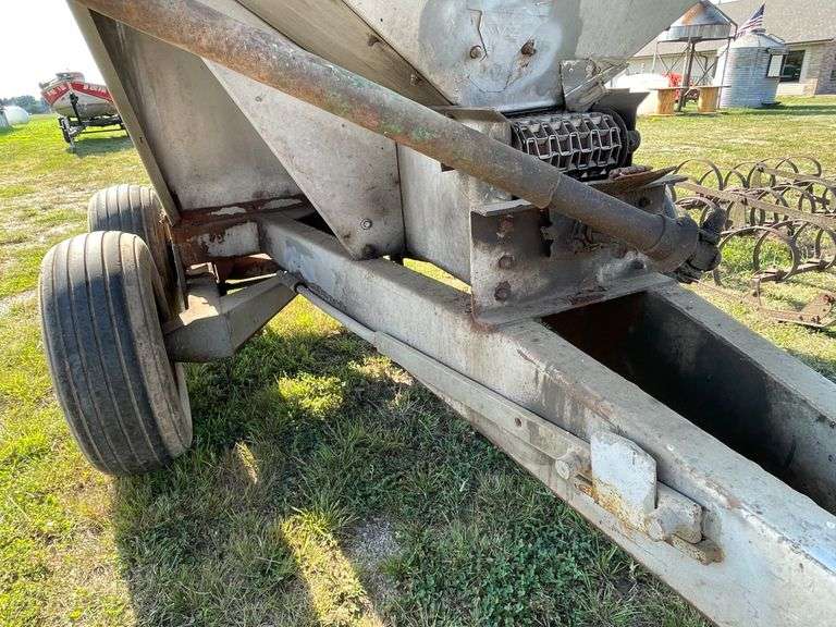 Calhoun Speed Spred Fertilizer Spreader Property Peddler