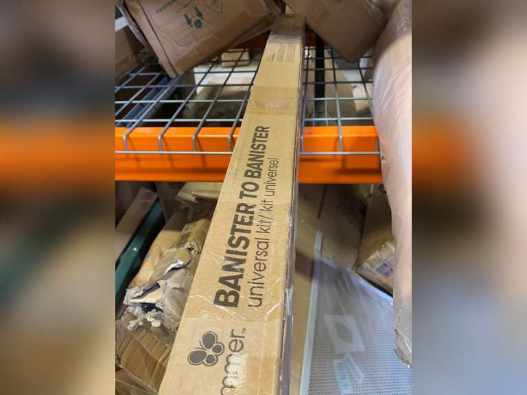 Summer Banister to Banister Universal Gate Mounting Kit Fits Round or