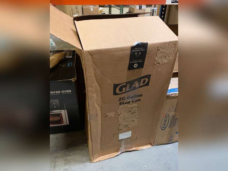 GLAD 20 gal Plastic Step Kitchen Trash Can, Black 30 Quarter Price