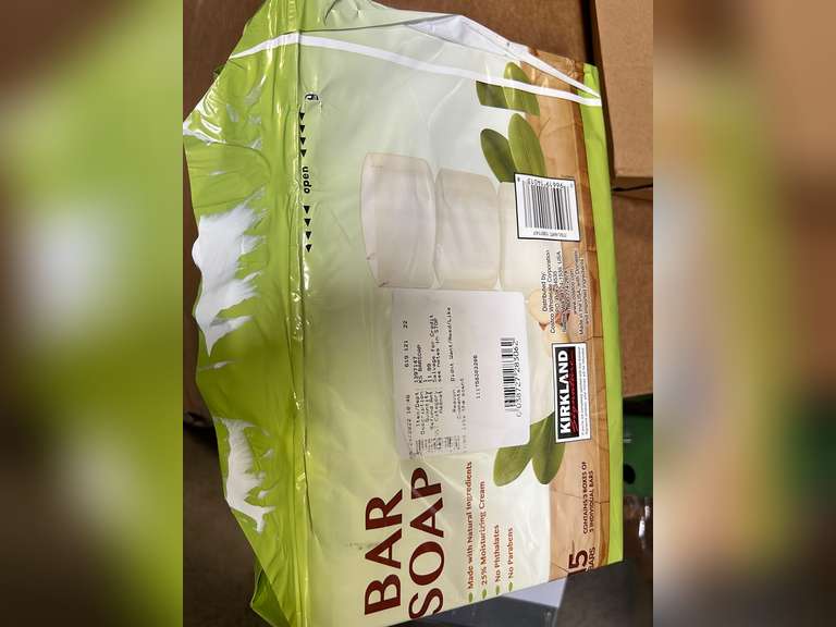Kirkland Signature Bar soap made with 5 Shea Butter 15 bars 4.2 LB 23.
