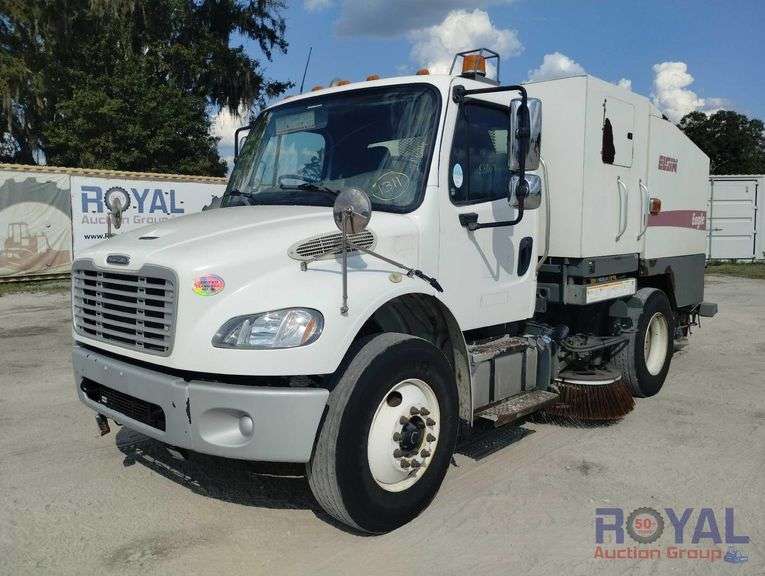 2014 Freightliner M2 Elgin Eagle Street Sweeper Truck Royal Auction Group