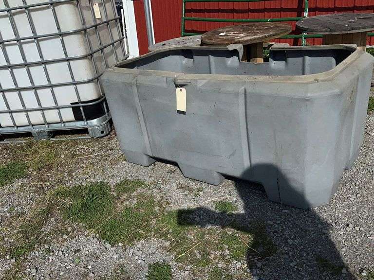 Large Gray Stock Water Tank Rogers Community Auction Inc.