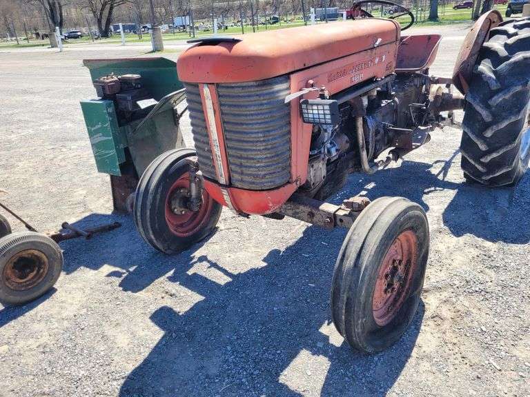Massey Ferguson 65 Diesel Tractor - Rogers Community Auction Inc.