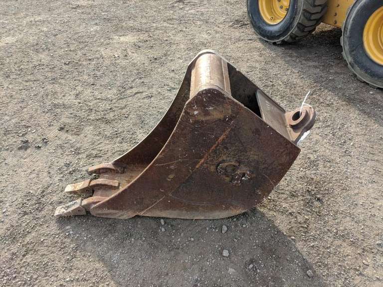 CP 12" Excavator Bucket RES Auction Services