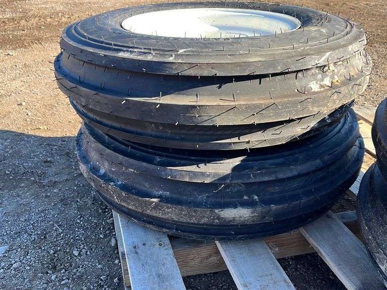 "ABSOLUTE" (2) Unused Carlisle 7.5L15 Front Tractor Tires RES