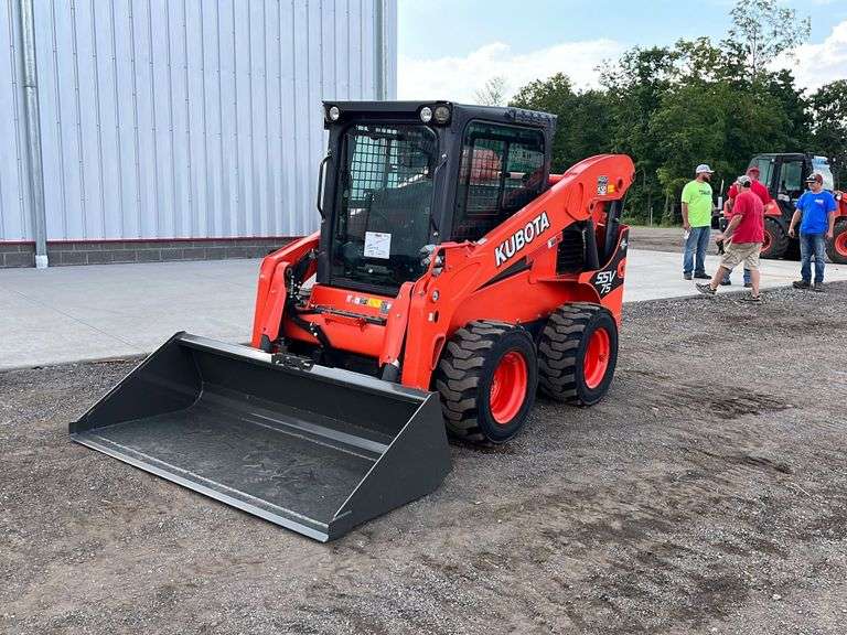 "ABSOLUTE" Kubota SSV75 Skid Loader RES Auction Services