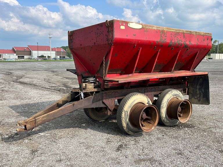 New Leader Lime Spreader ASIS RES Auction Services