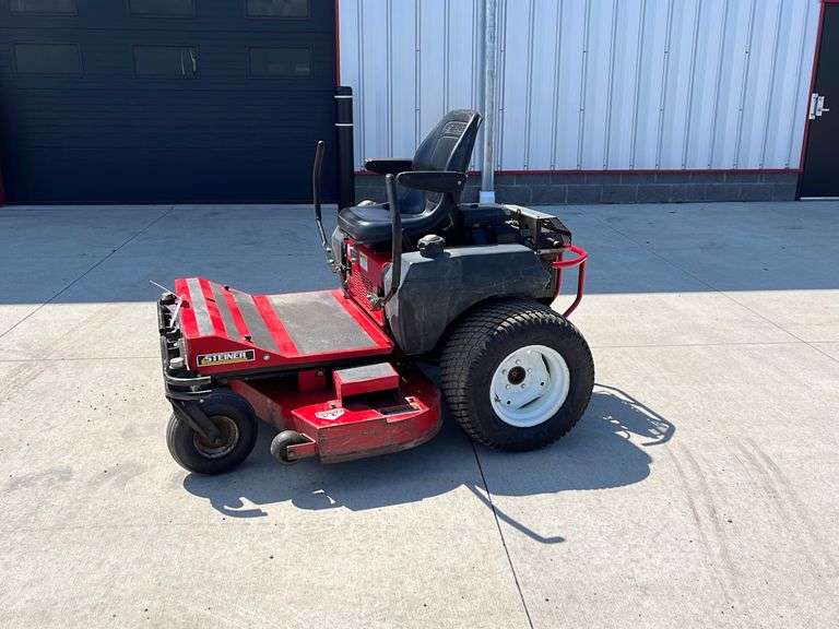 "ABSOLUTE" Steiner ZTM325 ZeroTurn Mower RES Auction Services