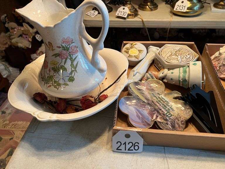 Assorted Decor RES Auction Services