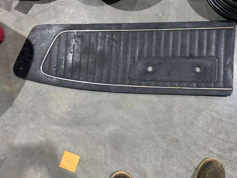 1965 & 1966 Mustang Car Parts RES Auction Services