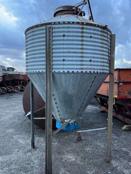 &ldquo;ABSOLUTE&rdquo; 2 Ton Feed Bin - RES Auction Services