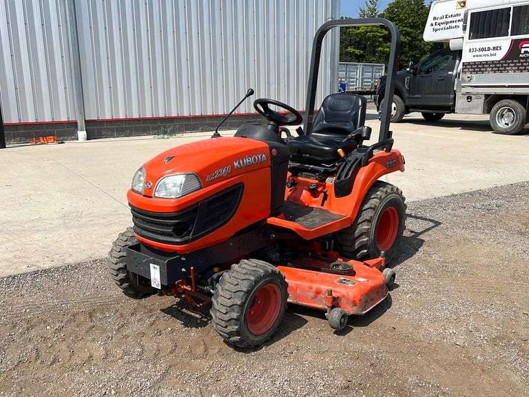 "ABSOLUTE" Kubota 2360 4WD Tractor RES Auction Services