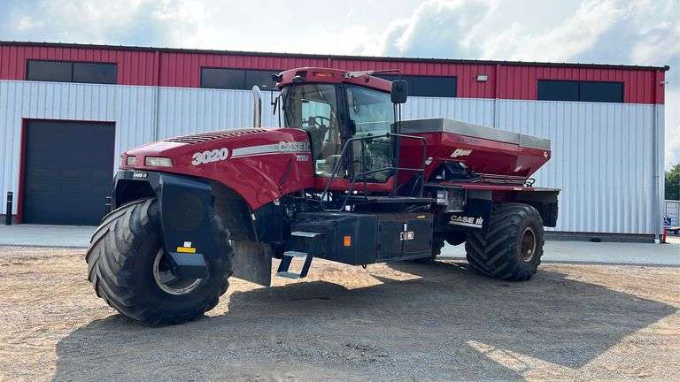 Case 3020 Fertilizer Spreader - RES Auction Services