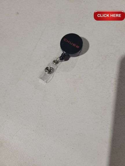 Box of chubb key chains - Rideau Auctions