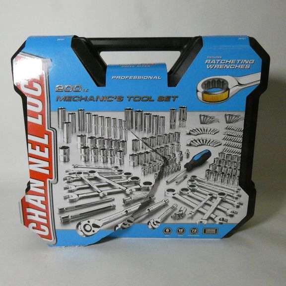 Channel Lock Mechanics Set with Ratcheting Wrenches 200 Piece Kit