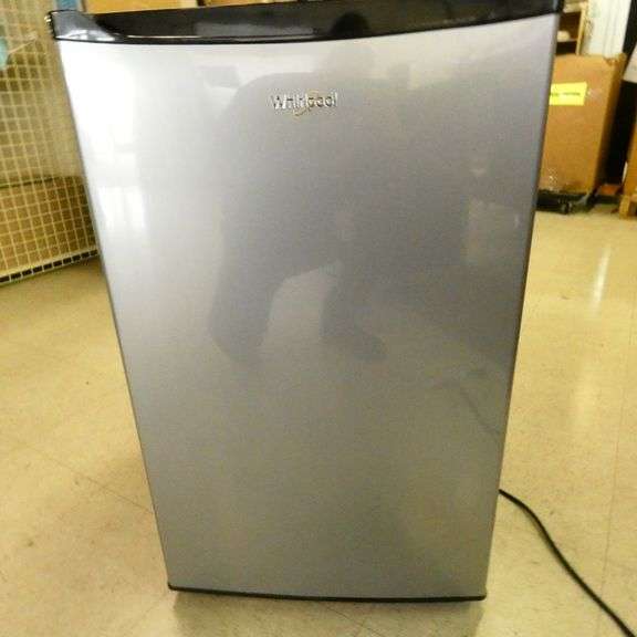 Whirlpool, Mini Fridge 4.3 cu/ft, Stainless Steel (Tested, Working
