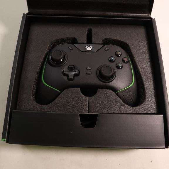 Razer Wolverine V2 XBOX Controller (Doesn't Connect) Rio Grande Trade