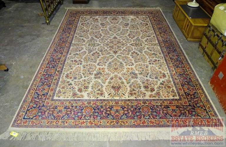 Beautiful Karastan "The Original Karastan Collection Ivory Sarouk