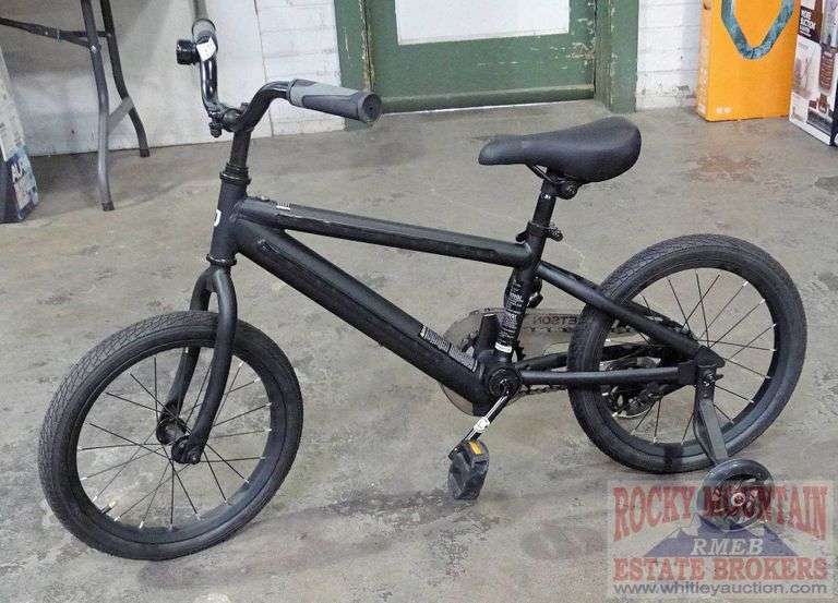 Brand new Jetson Aura 16