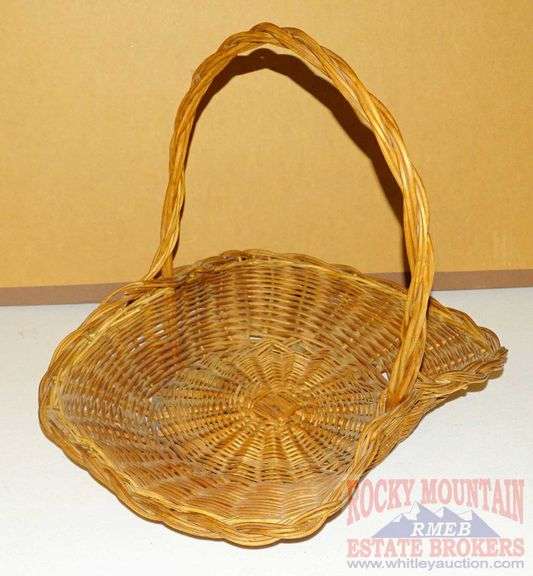 3 Nice Baskets. Rocky Mountain Estate Brokers Inc.