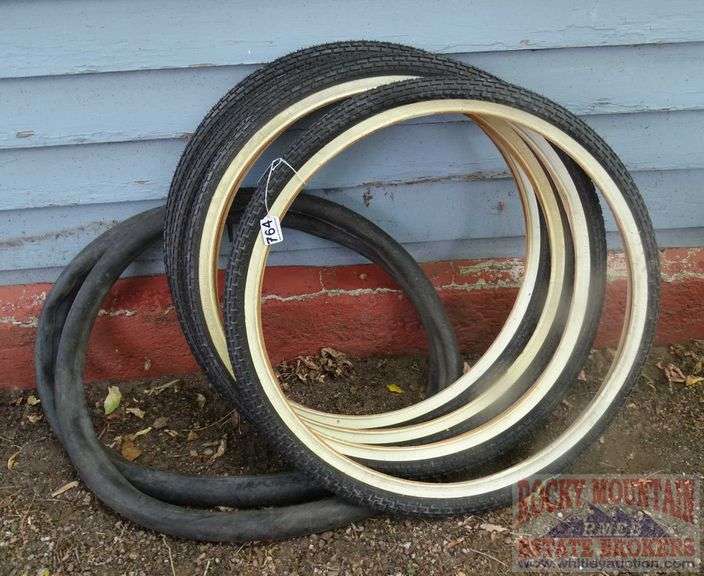 4 New 26X2.125 Schwinn Classic Tires & 2 Tubes. All for one money