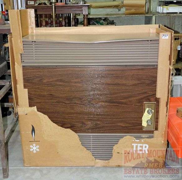 Sears Counterflow gas heater in original box. Rocky Mountain Estate