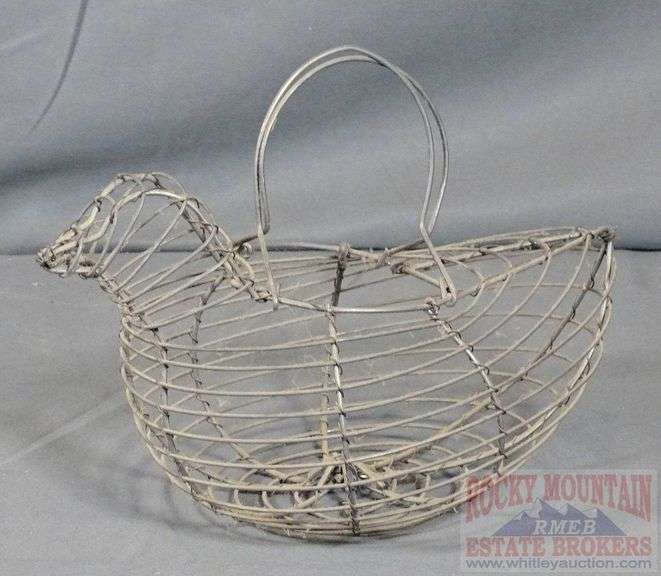 Chicken shaped small egg basket. 8" long. Rocky Mountain Estate