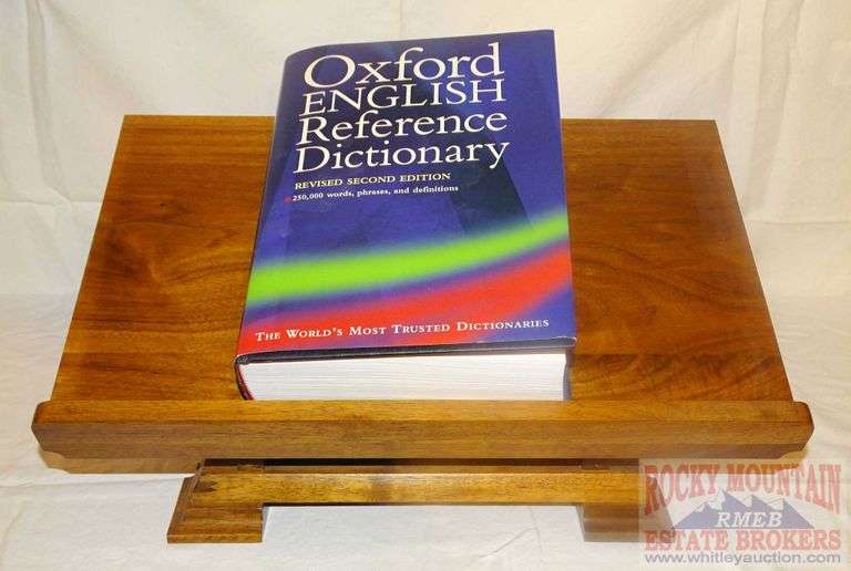 Fantastic wooden book stand w/ Oxford English reference dictionary