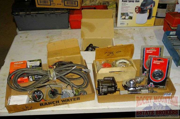 Pair of new lockout hubs, new gauges, battery lead, block heater
