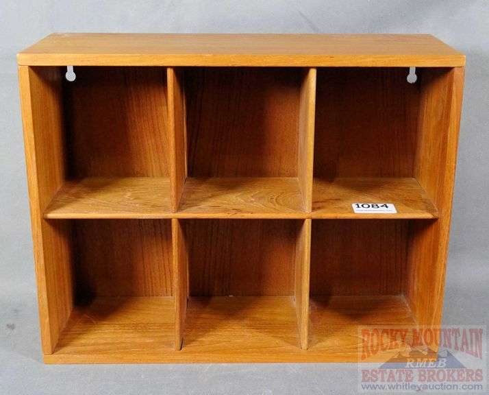Teak wood cubby hole shelf. This can be mounted the the wall. 11.5"X14