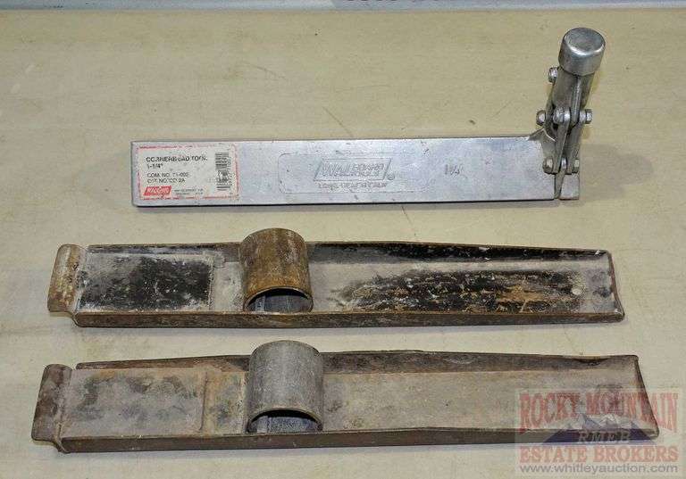 2 drywall jacks & WallBoard 1L corner bead tool, 11/4". All for one