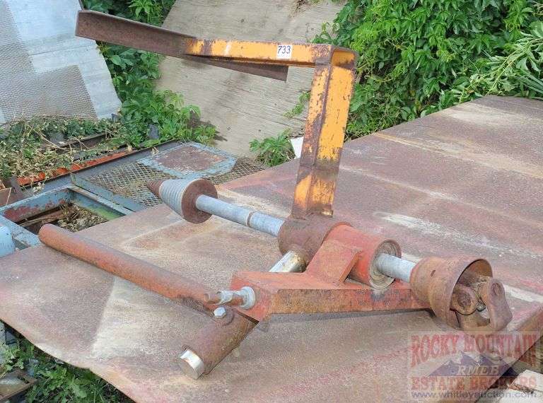 3point mount PTO powered rotary log splitter. Rocky Mountain Estate