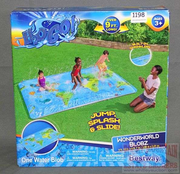 New H20 Go! Jump, splash & slide on the Wonderworld Blobz. Over 9' long