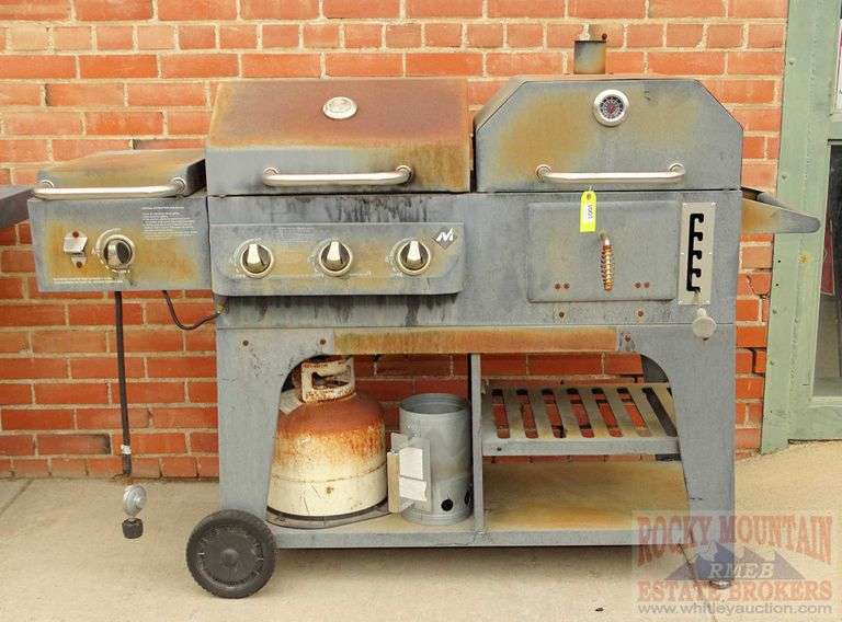 Member's Mark charcoal & gas combo grill with side burner, propane