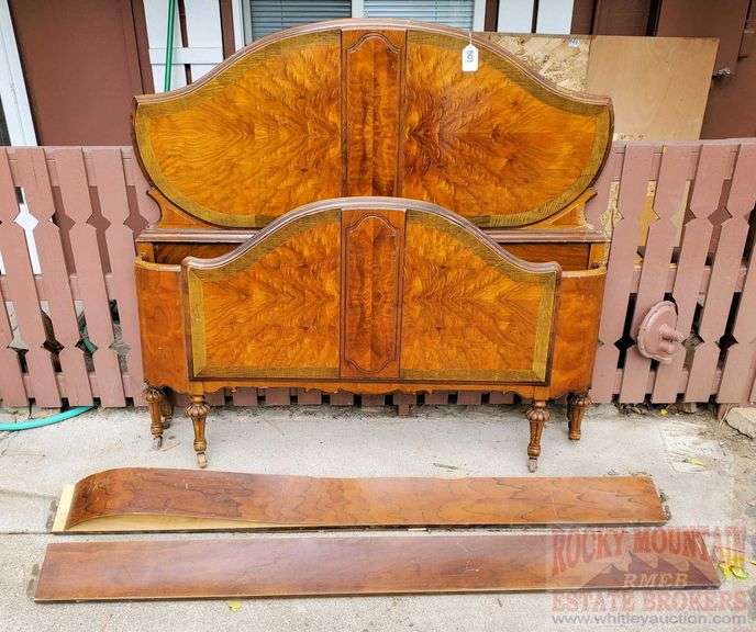 Beautiful Tell City Furniture Co. full size bed w/ wrap around foot board. Rocky Mountain