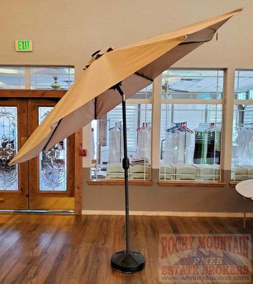 Tropishade Patio Umbrella with 3Position DuraTilt, Crank Lift & Solar