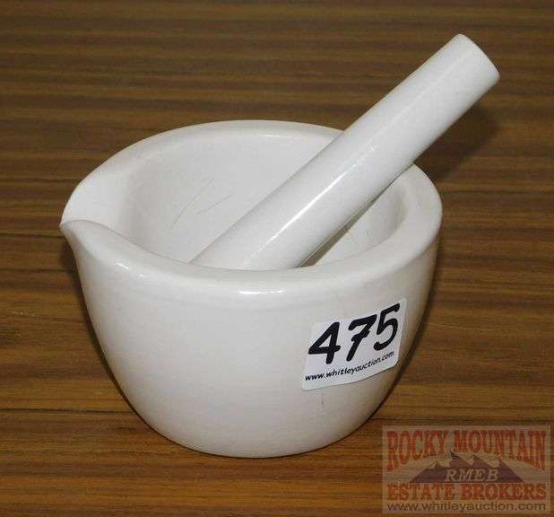 Vintage Coors Mortar & Pestle. Small chip on pour spout. Rocky