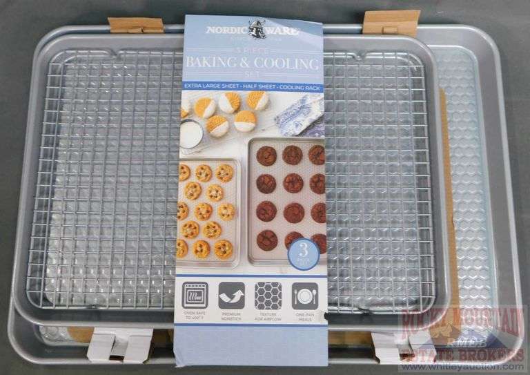 New Nordic Ware 3 piece baking sheet and cooling rack set. Rocky
