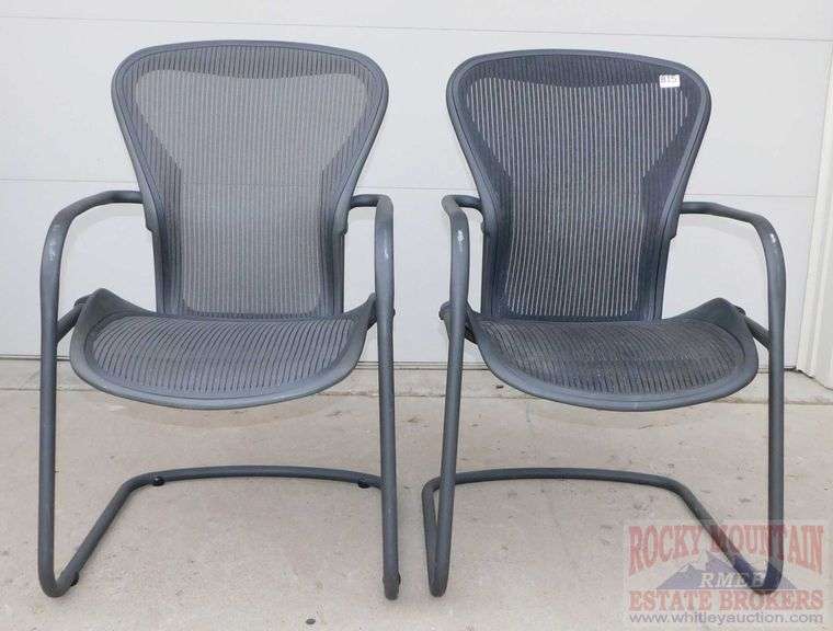 2 nice Herman Miller Aeron cantilever, mesh back, armed office chairs