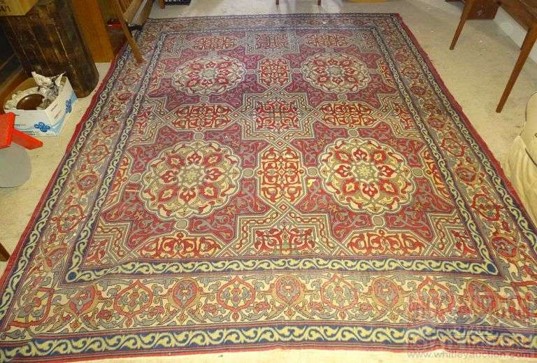 Beautiful Vintage Persian Style Rug with Great Colors and Detailed