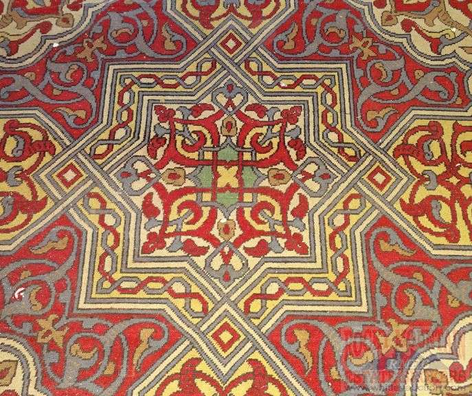 Beautiful Vintage Persian Style Rug with Great Colors and Detailed