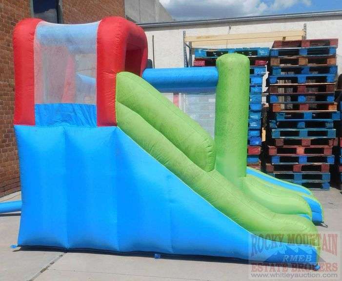 H20 Go! Inflatable Wonder Hoops Bounce Park with Blower. Over 10' long