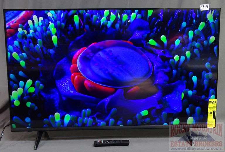 Like new Vizio 43" Class M6 Series 4K QLED HDR Smart TV with remote