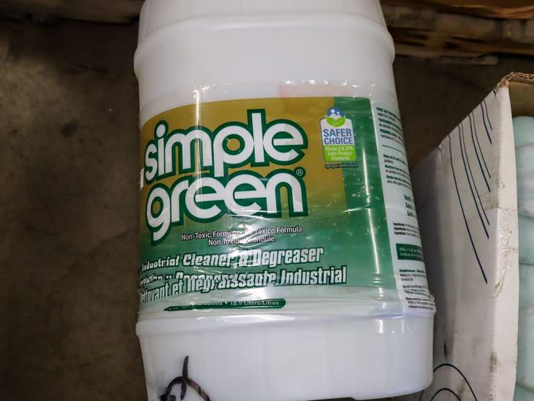 (4) ZEP TKO Hand Cleaner and Simple Green All Purpose Cleaner Roller