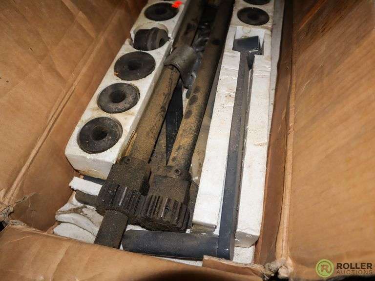 HK Porter Series 2000 24" Bolt Cutters and Central Machinery 34104 Bead