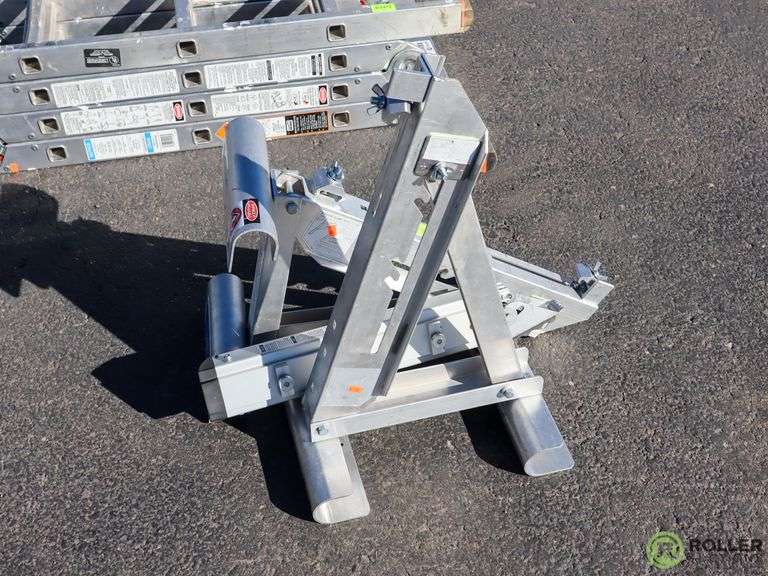 (2) Werner Ladder Jacks Roller Auctions